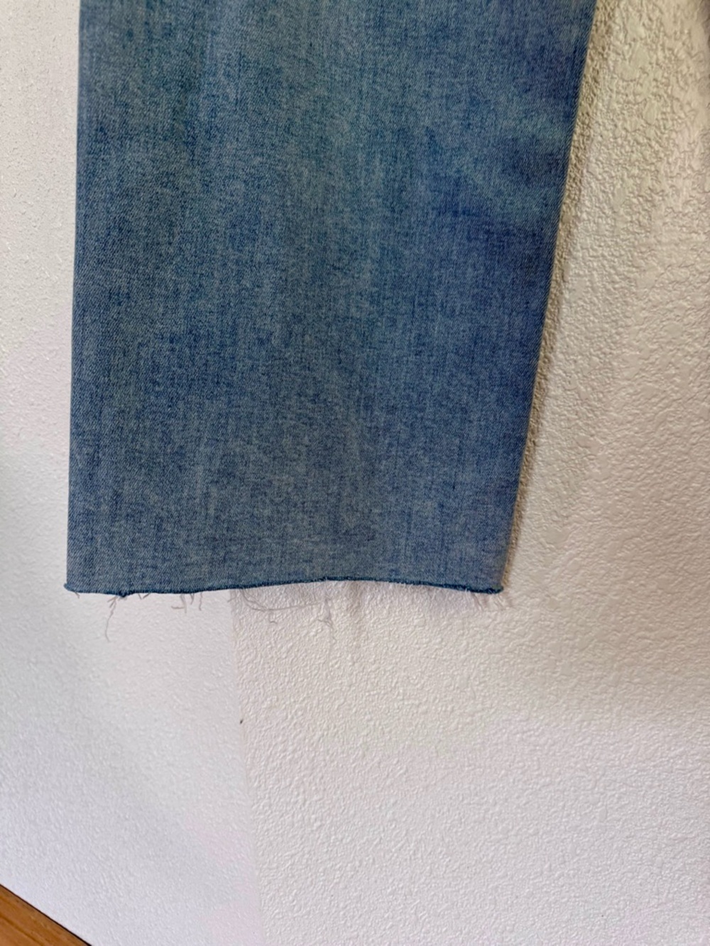 Flying Monkey High Rise Wide Leg Distressed Jeans Light Wash Size 30 NWT - Picture 14 of 15